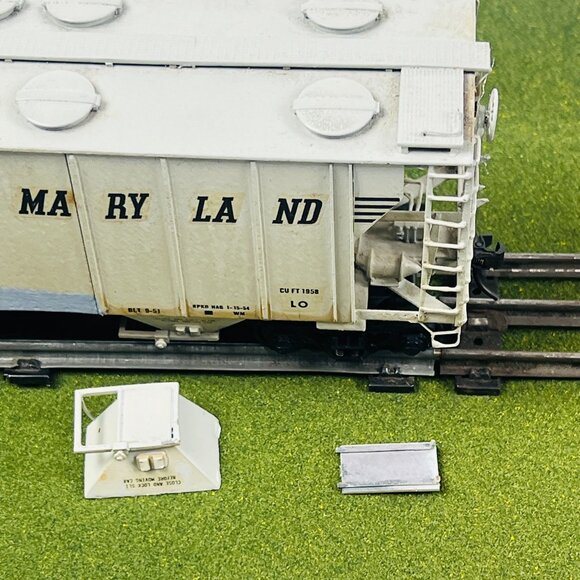 Vintage Western Maryland Train Set With Hopper & Tank Cars HO Scale Model Railro - Picture 5 of 9